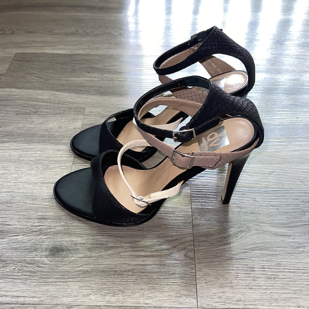 Reposh Dolce Vita 3 Strap Open Toe Sandals
